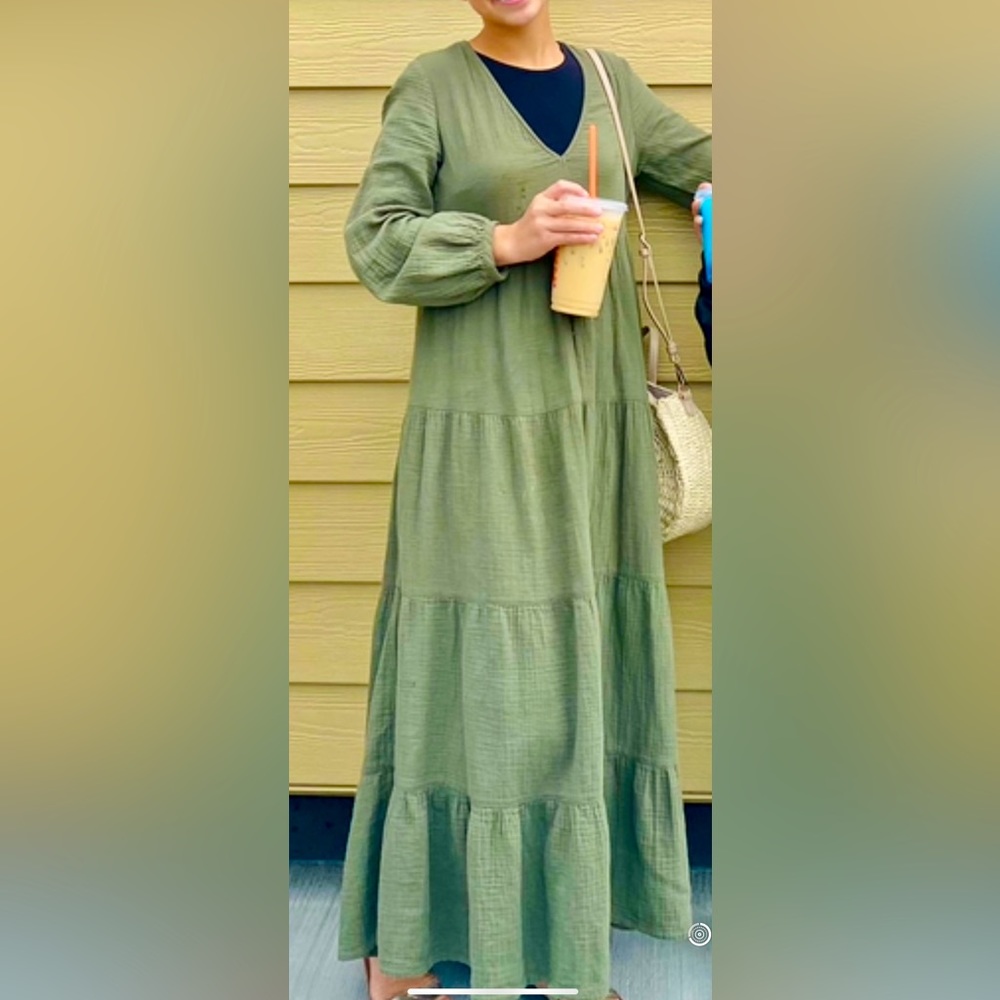 Universal Threads olive green maxi dress